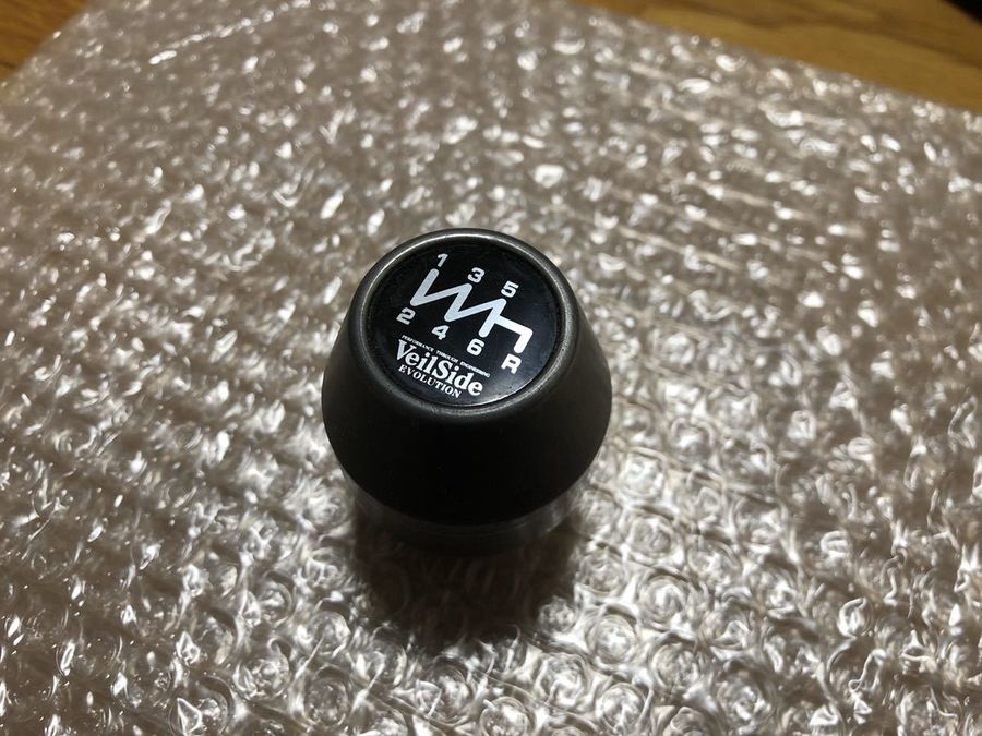 VeilSide shift knob 6-speed manual 12x1.25