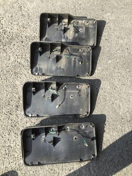 LandCruiser FJ80 Rear Number Plate Light Garnish