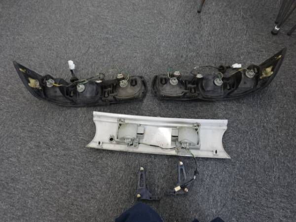 MR2 SW20 Rev3 Rear Tail Light & Garnish Set
